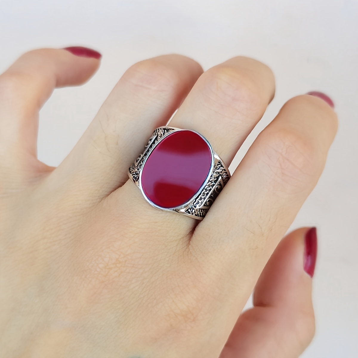 Vintage Style Faux Ruby Ring Wedding Band Alloy Resin Inlay